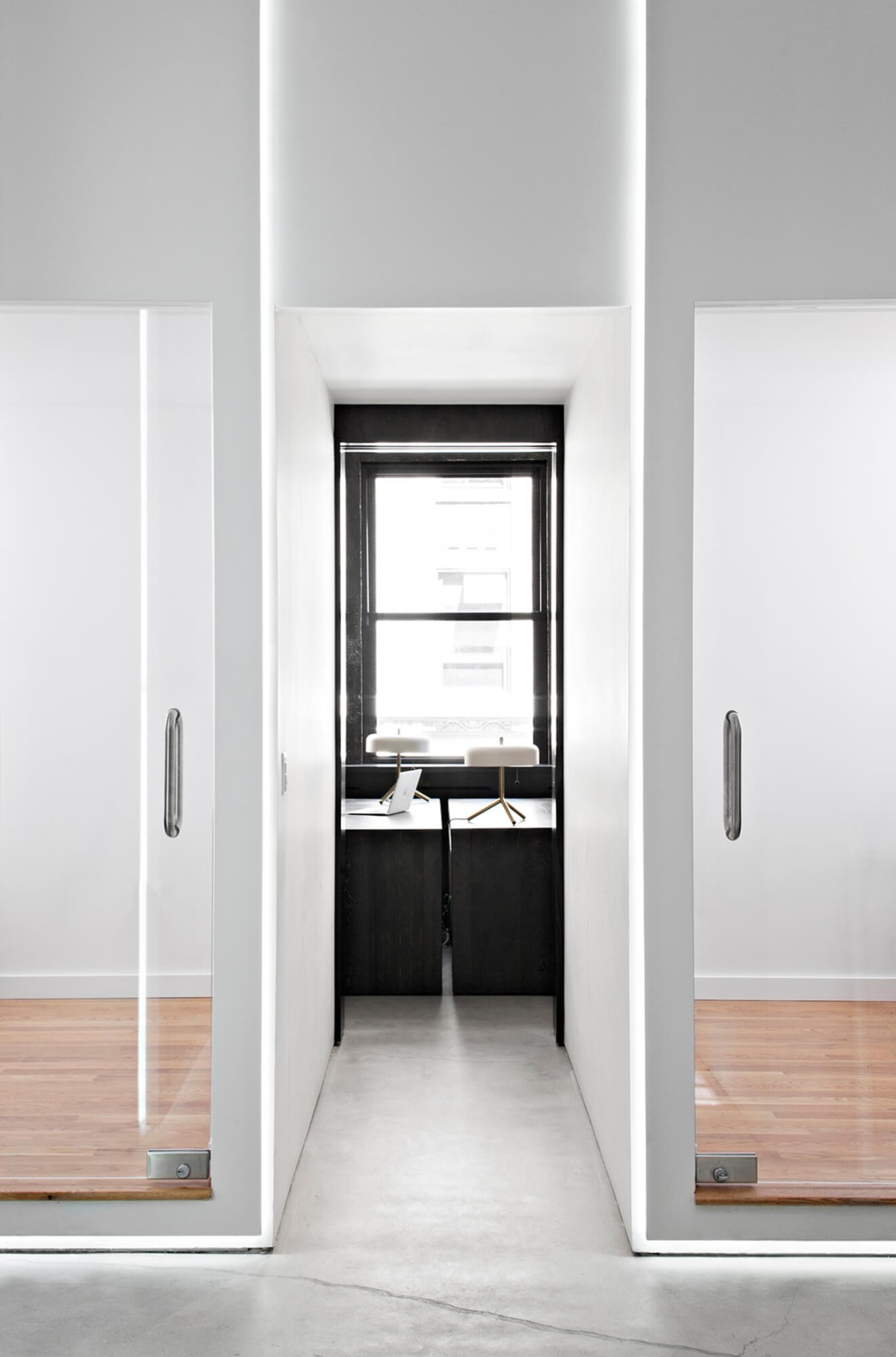 rafael-de-cardenas-black-ocean-firehouse-2