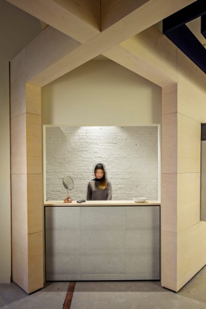 rafael-de-cardenas-gentle-monster-soho-flagship-2