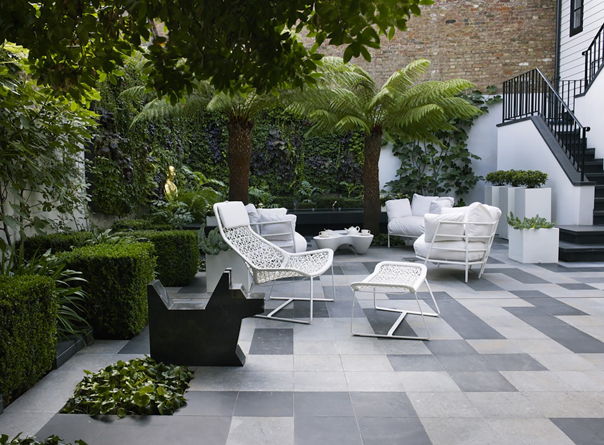 rafael-de-cardenas-glebe-place-residence-courtyard