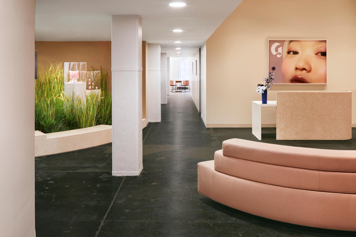 rafael-de-cardenas-glossier-nyc-office-1