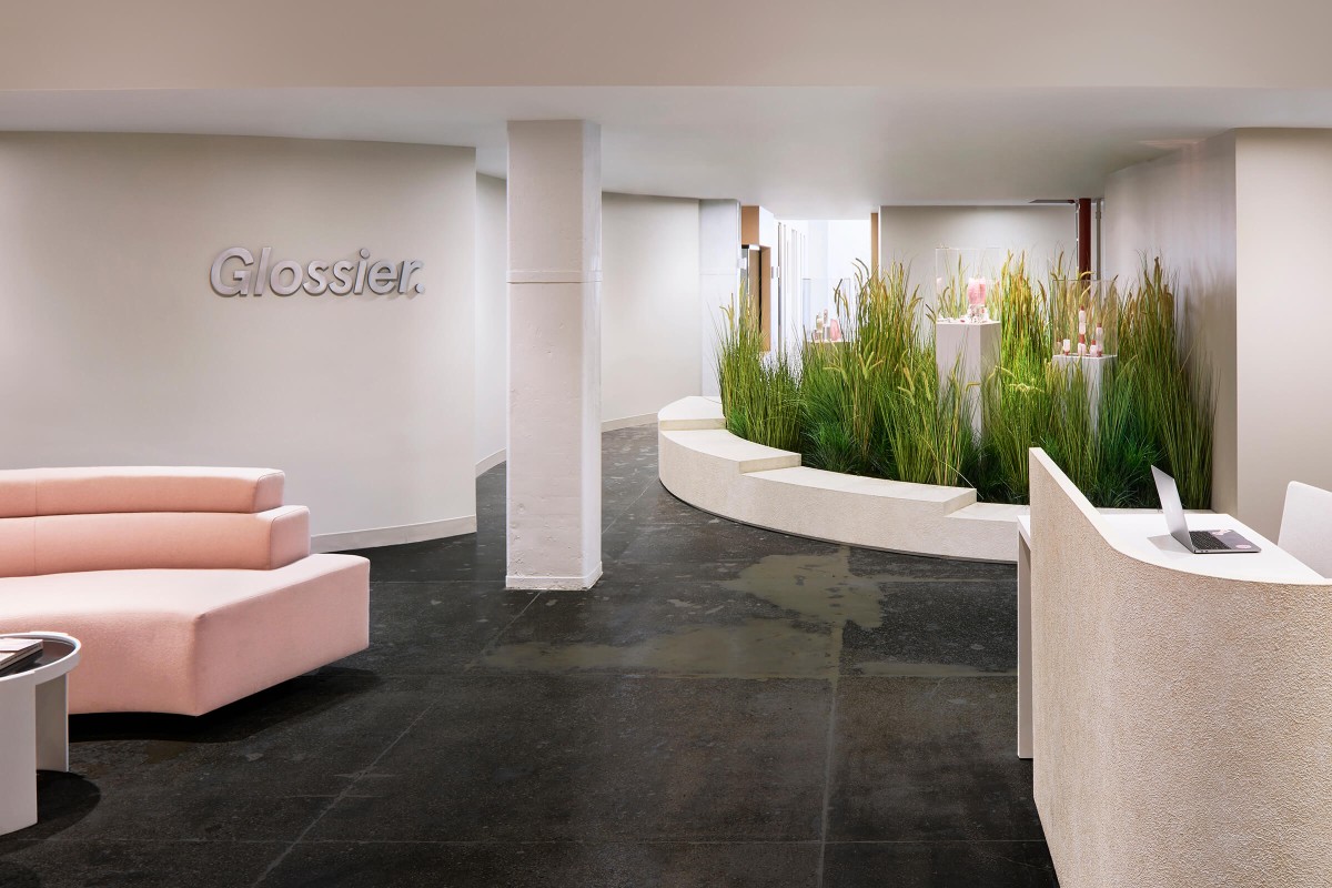 rafael-de-cardenas-glossier-nyc-office-2