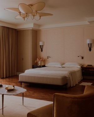 rdc_lenox-hill-townhouse_primary-bedroom_1