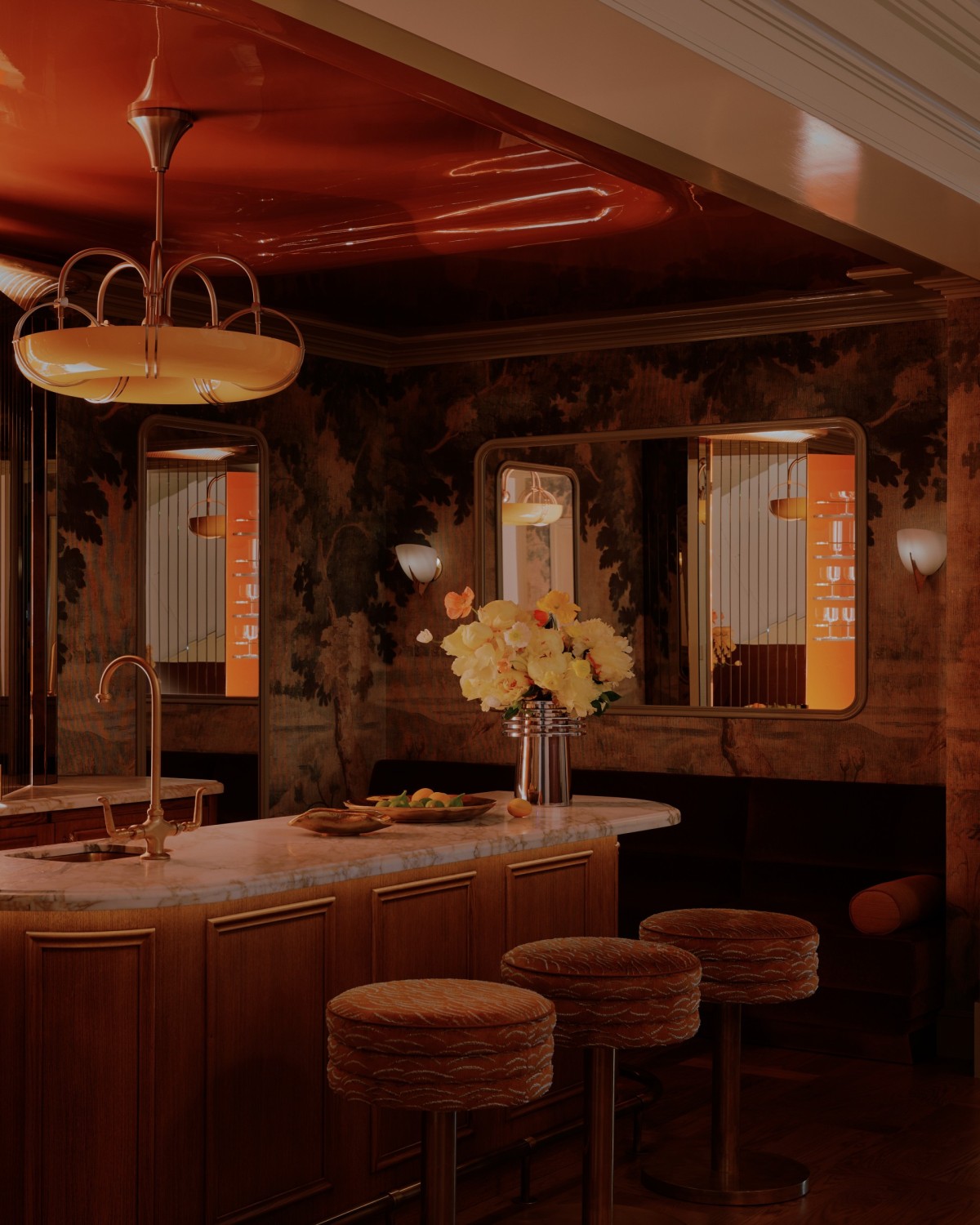 rdc_lenox-hill-townhouse_bar_1